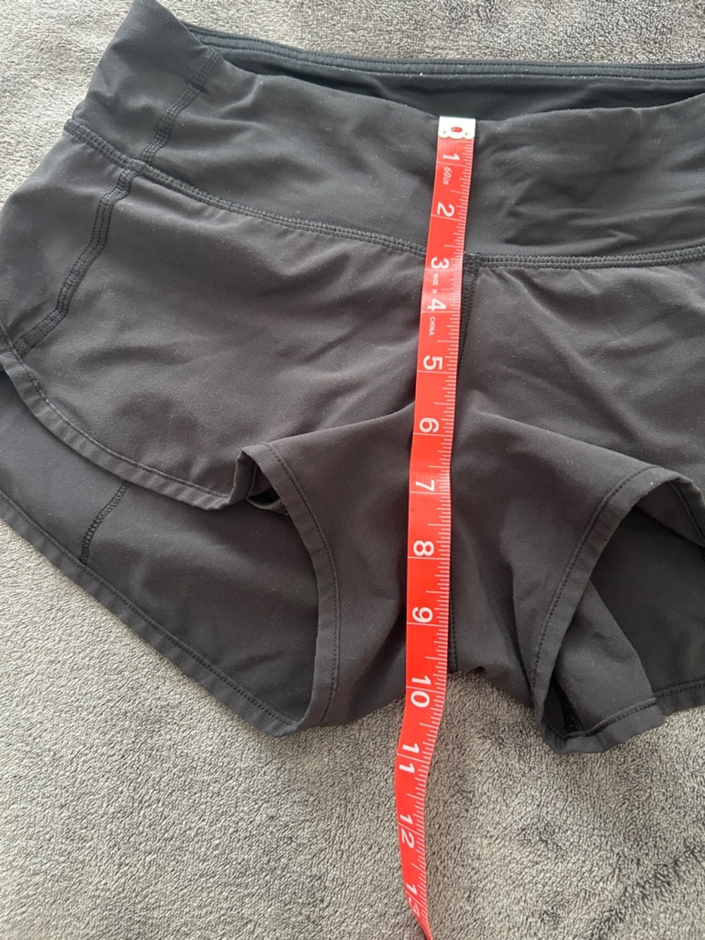 Lululemon shorts - Picture 7 of 8